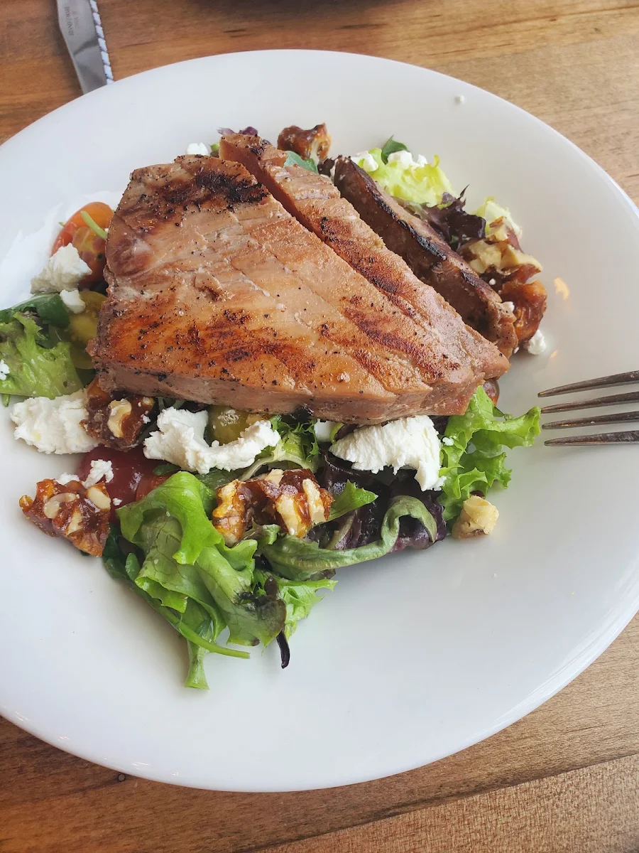 Ahi Tuna Salad