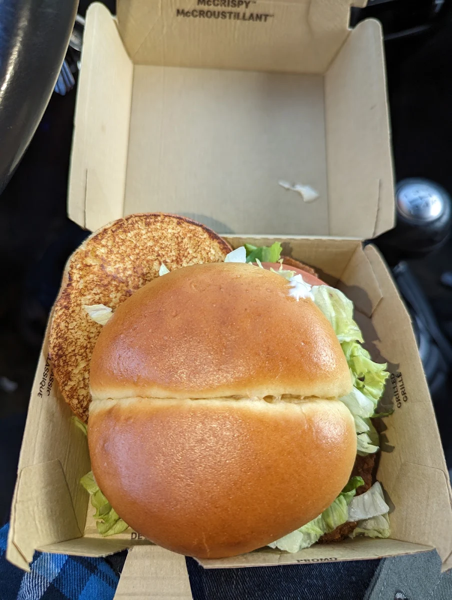 De Luxe with Bacon Burger