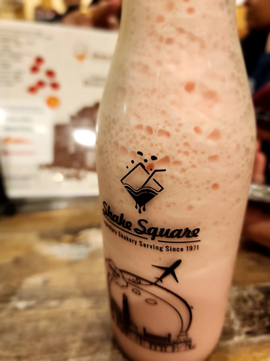 Shakes
