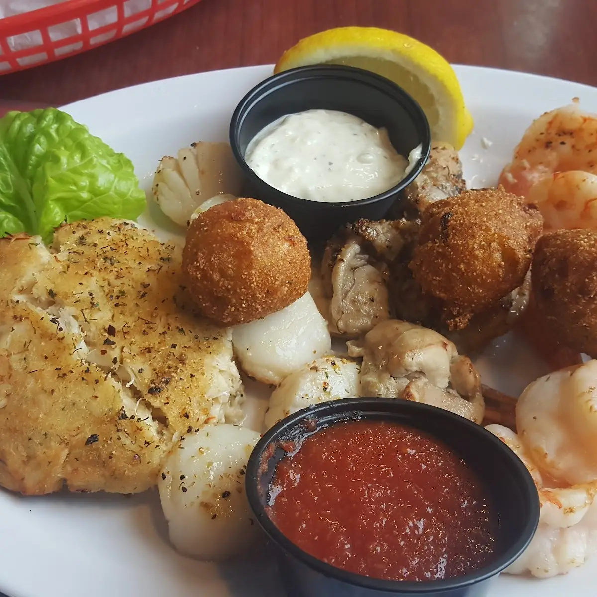 Broiled Seafood Platter