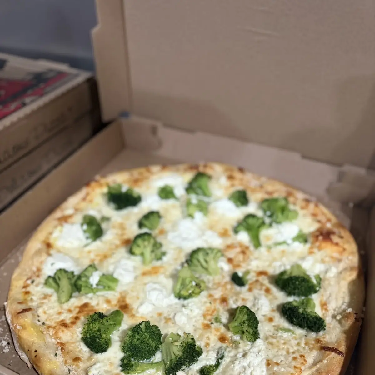 Broccoli White Pizza