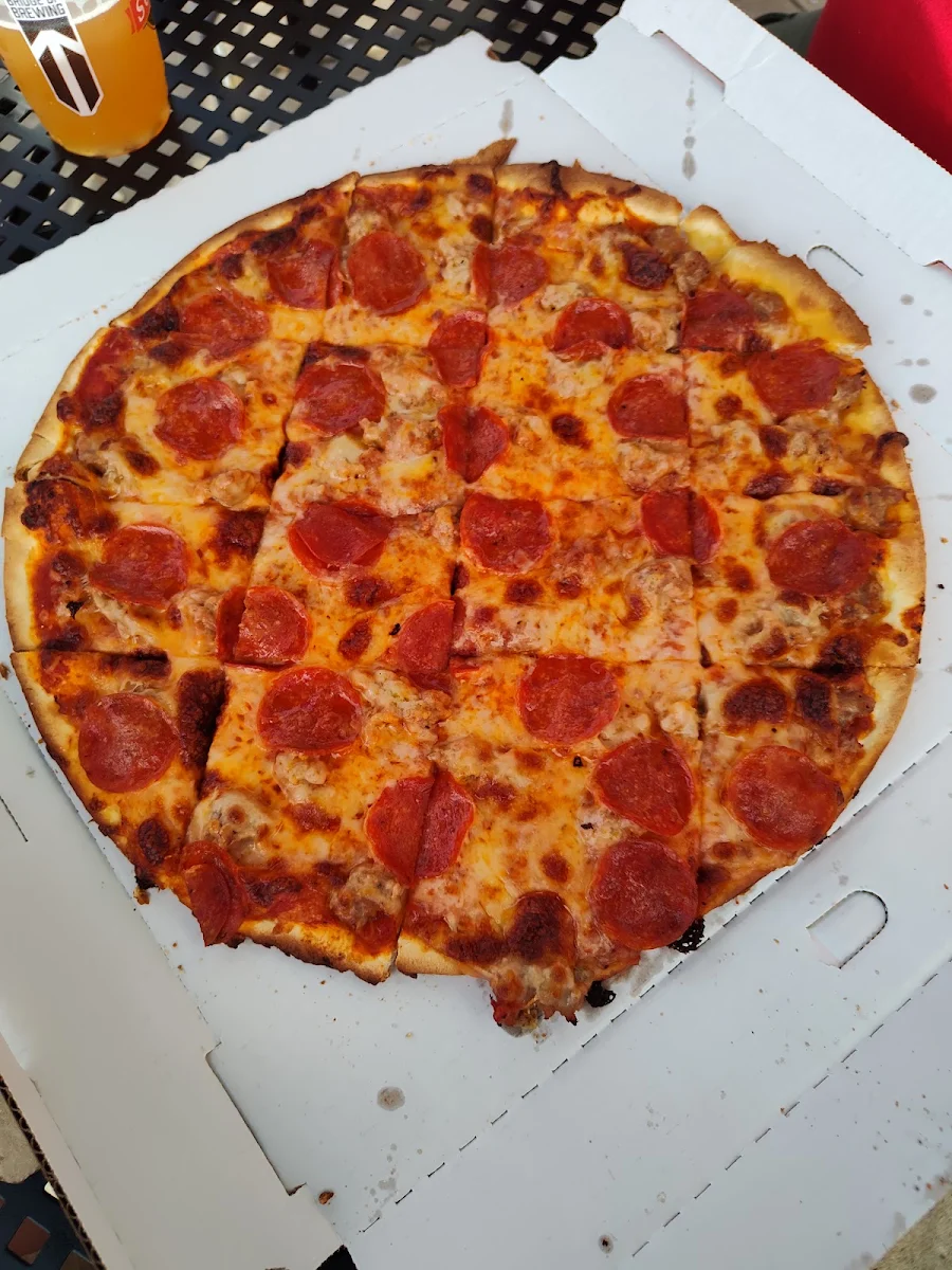 Pizza from Sonnys