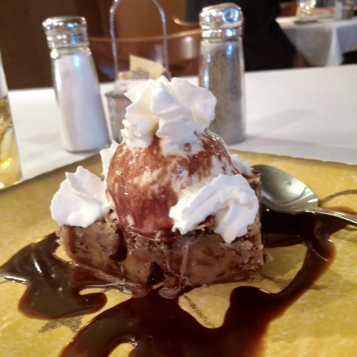 Hot Brownie Sundae