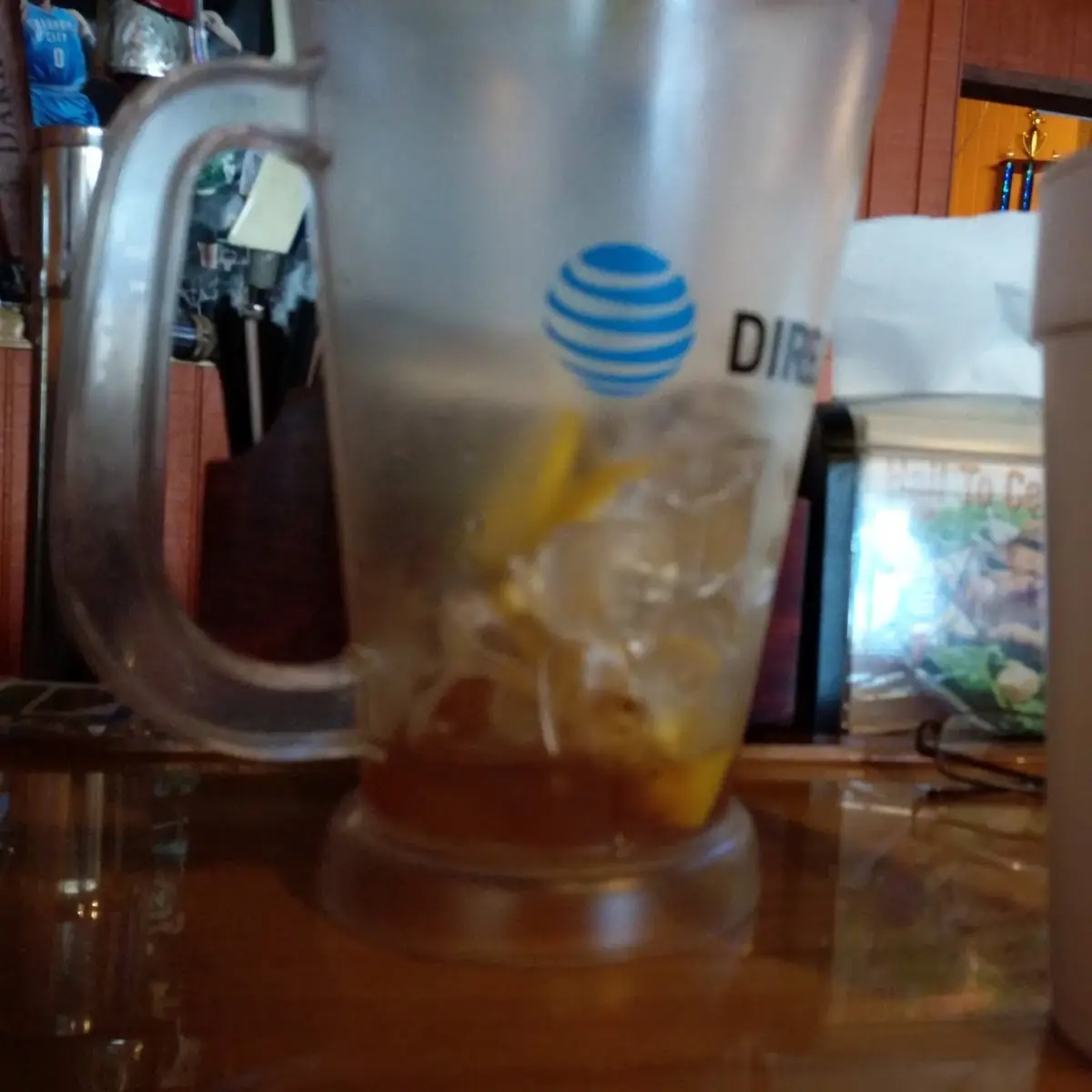 Unsweetened Iced Tea with Lemons