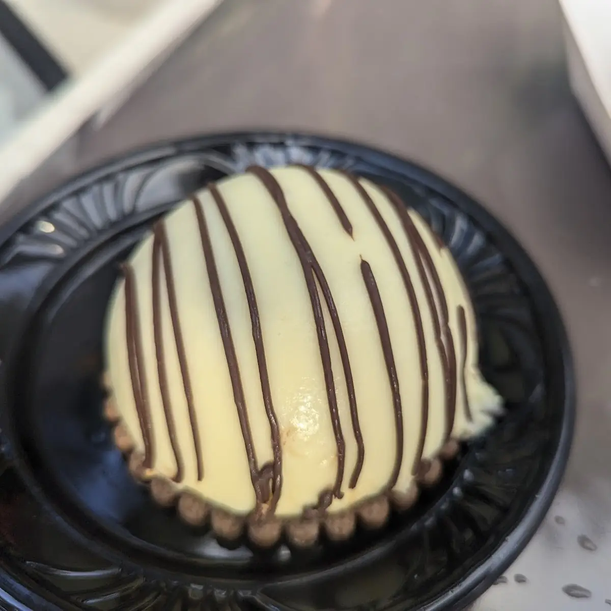 Chocolate Amarula Mousse with White Chocolate