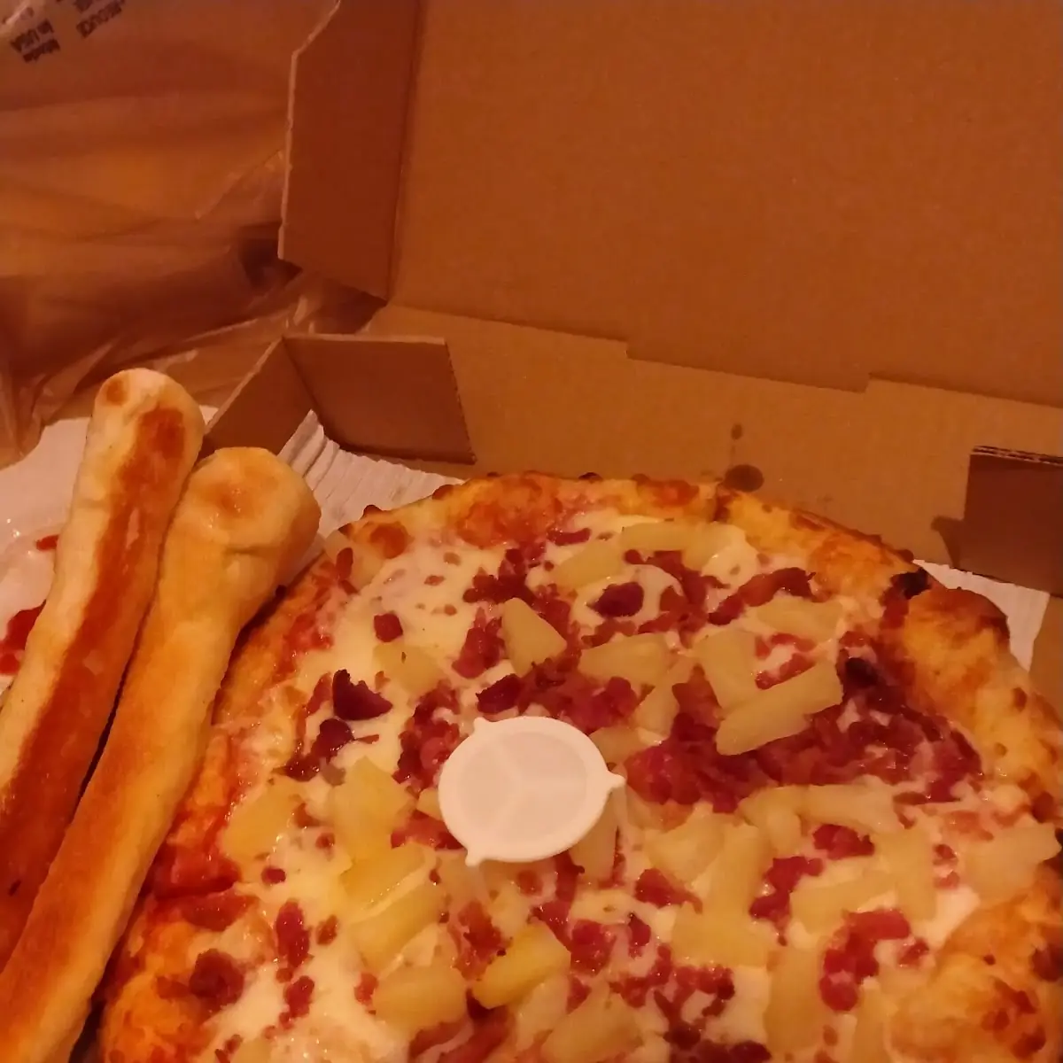Hawaiian Pizza and Bread Sticks