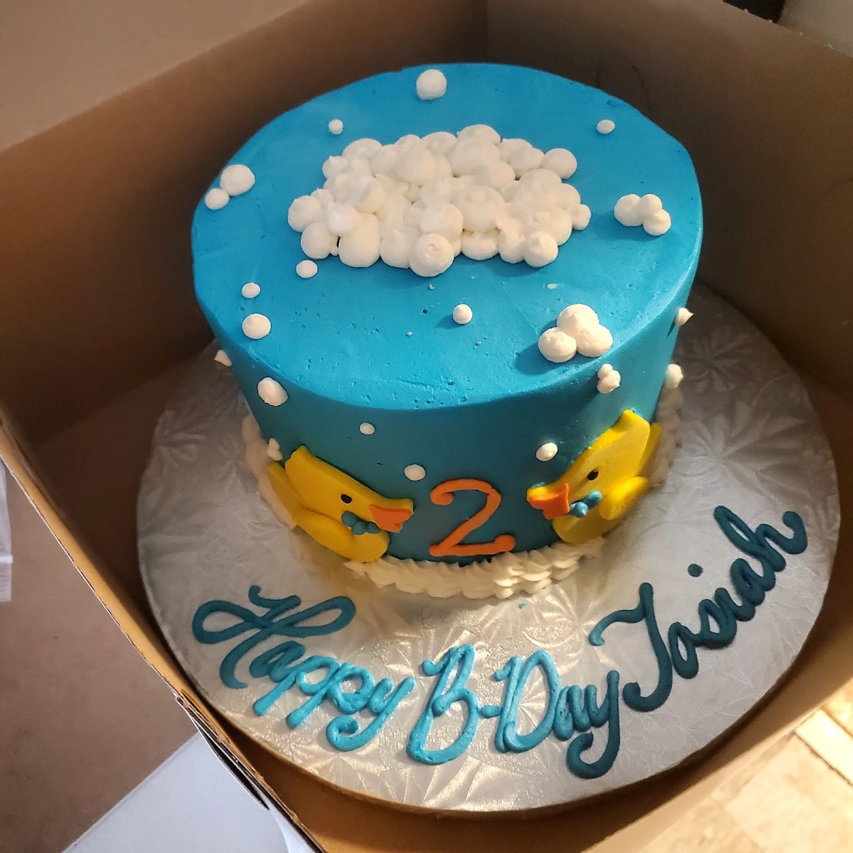 8 Decorated Birthday Cake