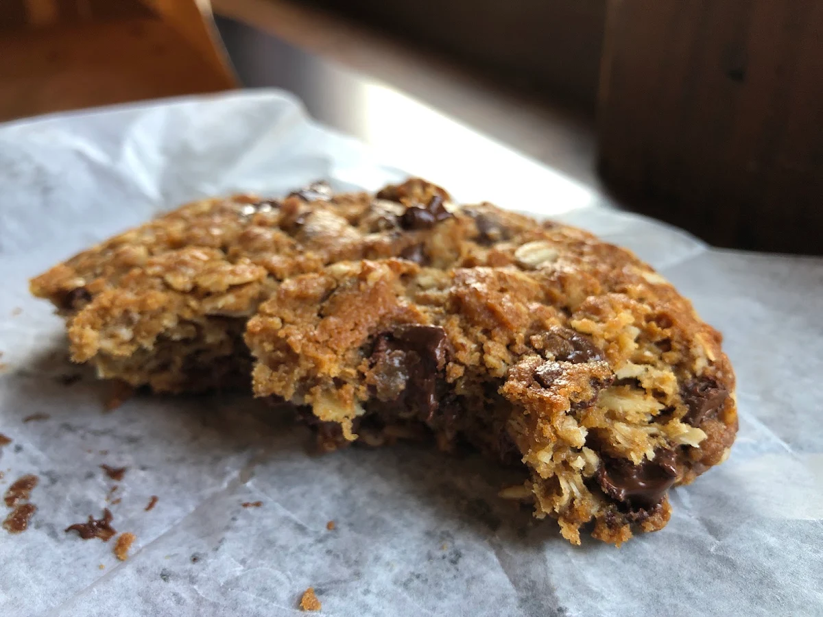Oatmeal Chocolate Chip Cookie