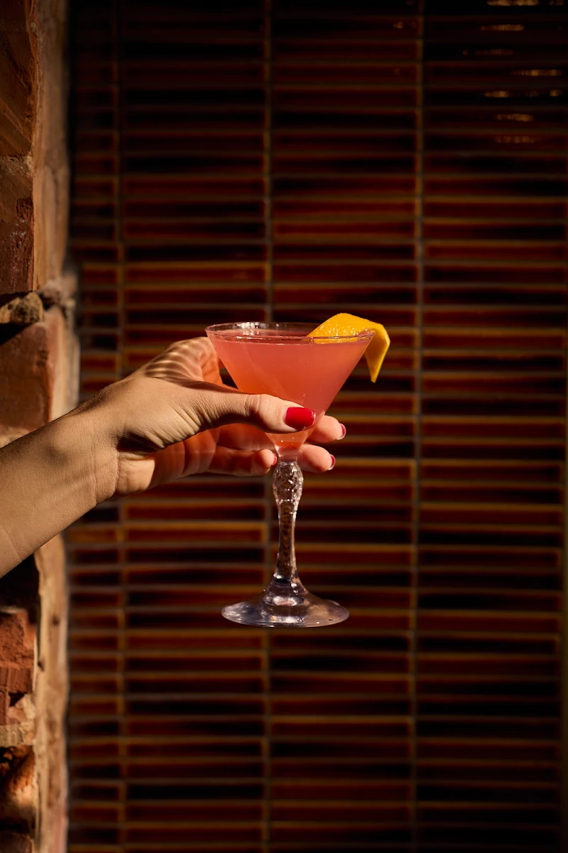Rhubarb Cosmopolitan, Small Talk