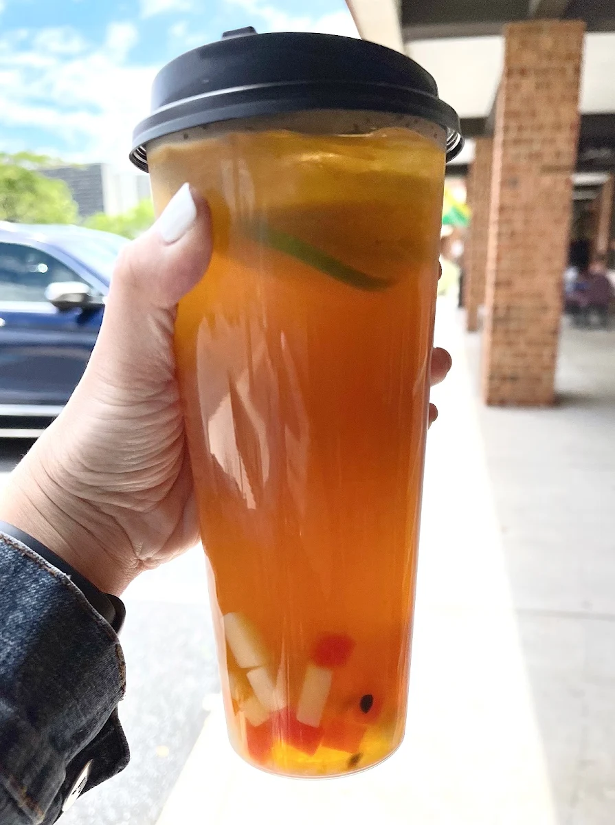 Passion Fruit Green Tea with Rainbow Jelly