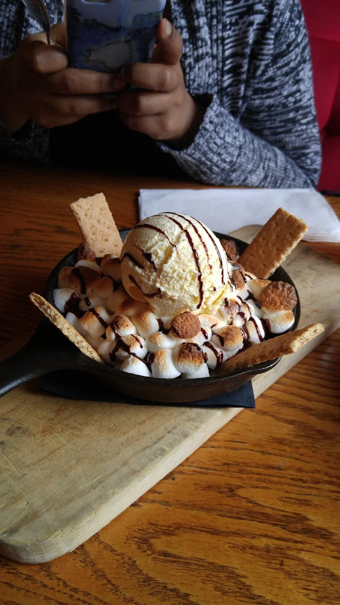 S'More Brownie Skillet