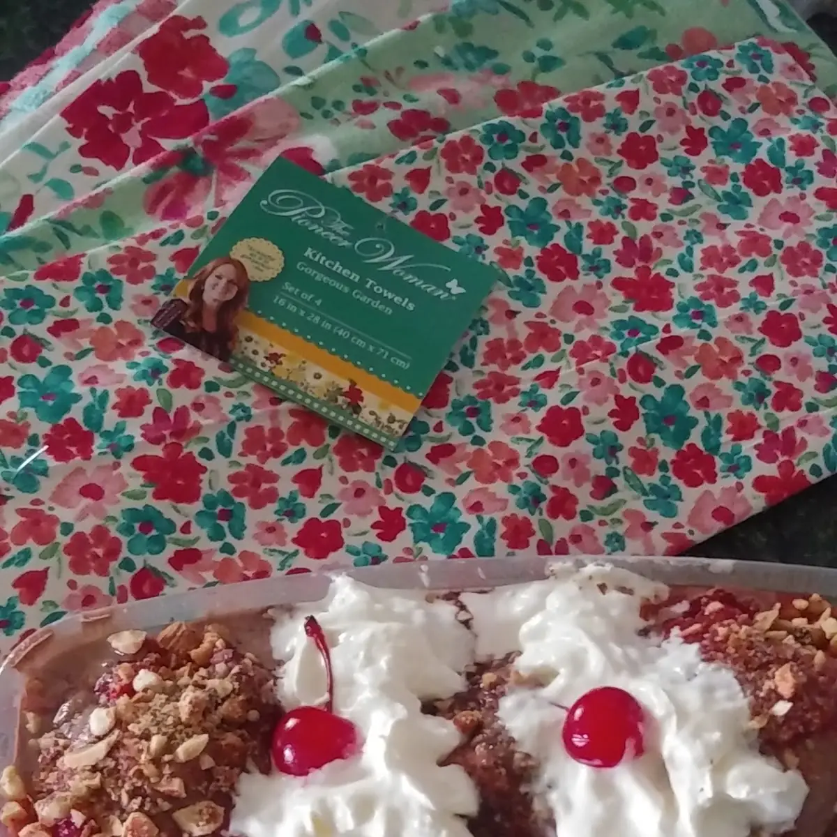 Famous Banana Split