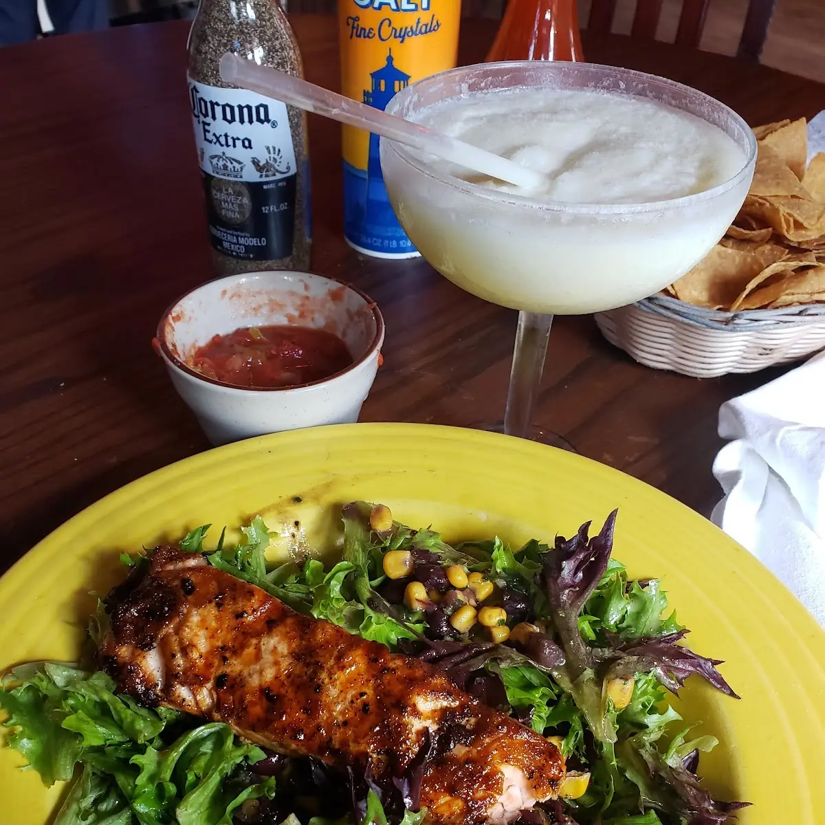 Grilled Salmon Salad