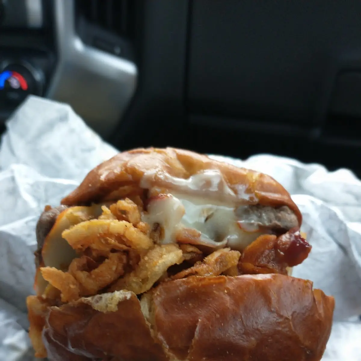 Pretzel Pub Burger