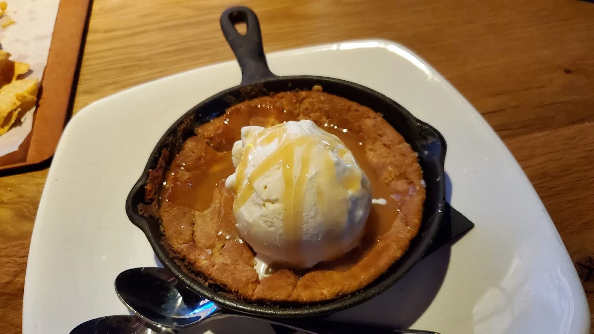 Salted Caramel Cookie Skillet