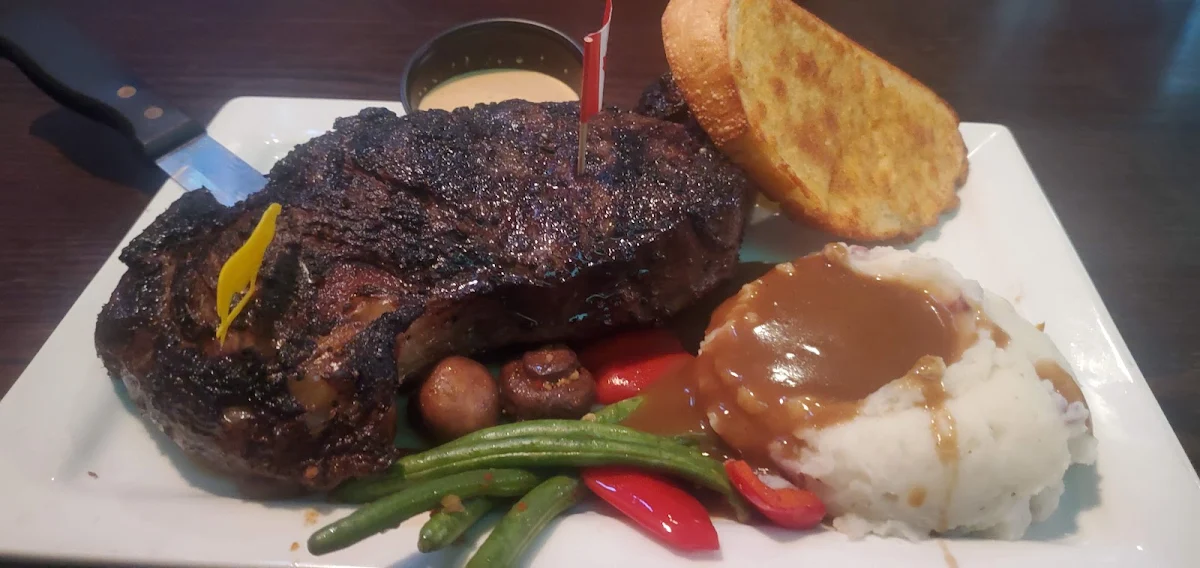 40 Oz Steak Night, The Canadian Brewhouse & Grill (Fort St. John)