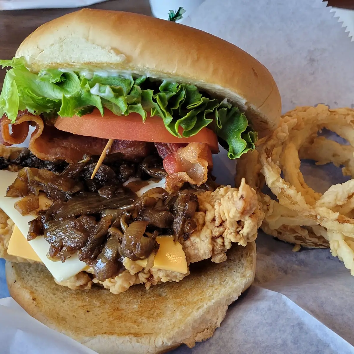 Chicken Sandwich & Onion Rings