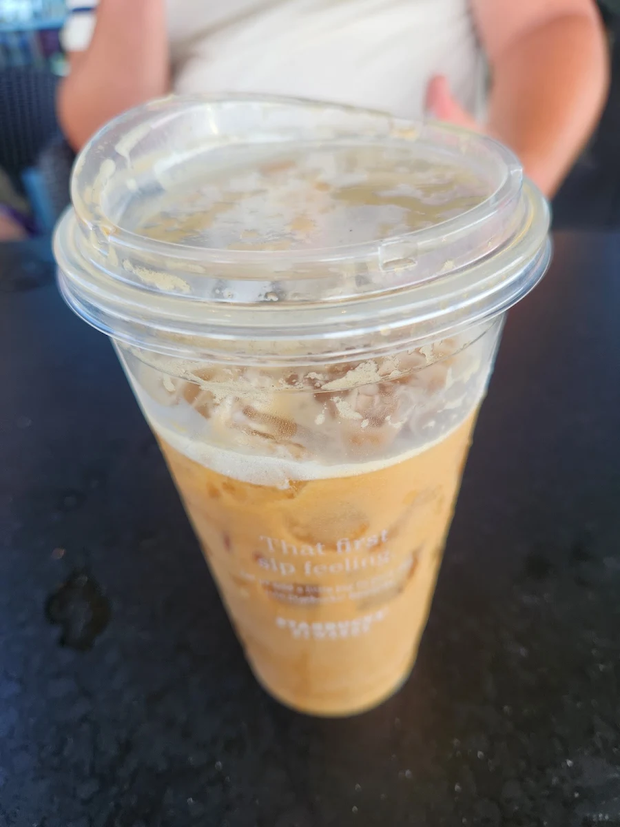 Iced Vanilla Latte