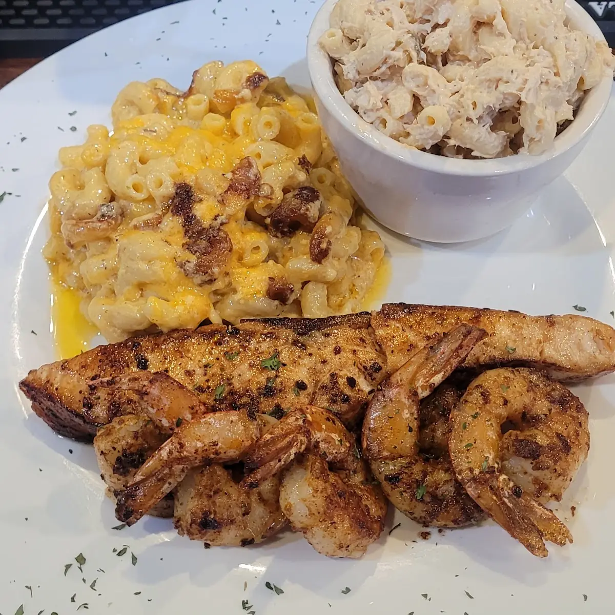 Salmon & Shrimp Dinner w 2sides Mac& Cheese & Mac Salad