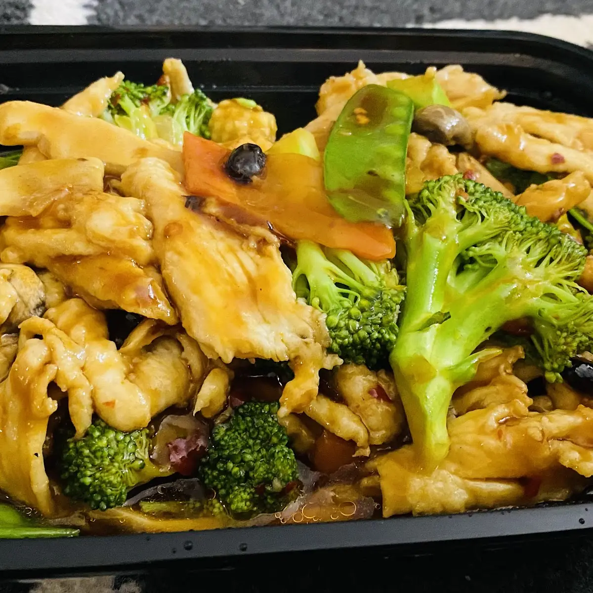 Chicken w Garlic Sauce