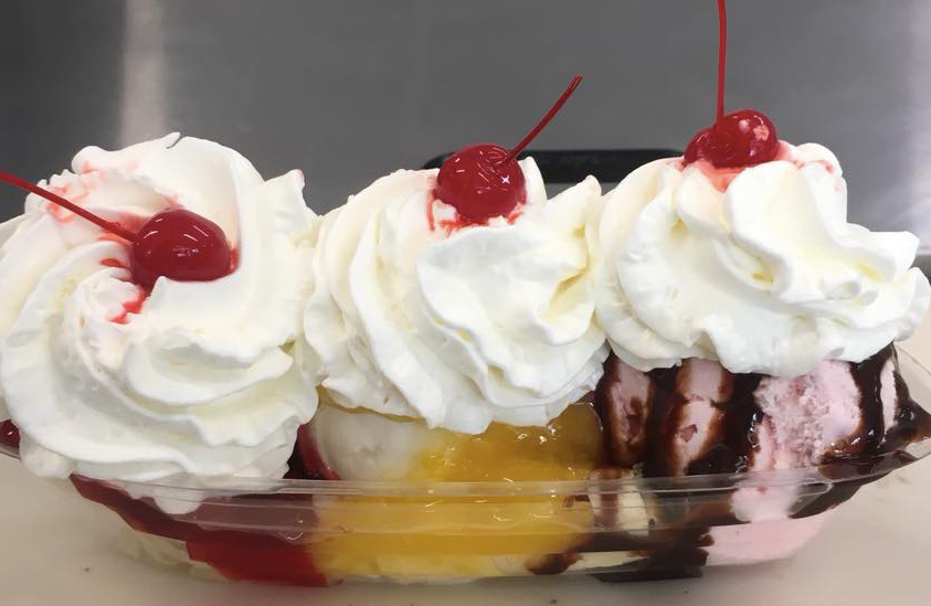 Extreme Banana Split Sundae