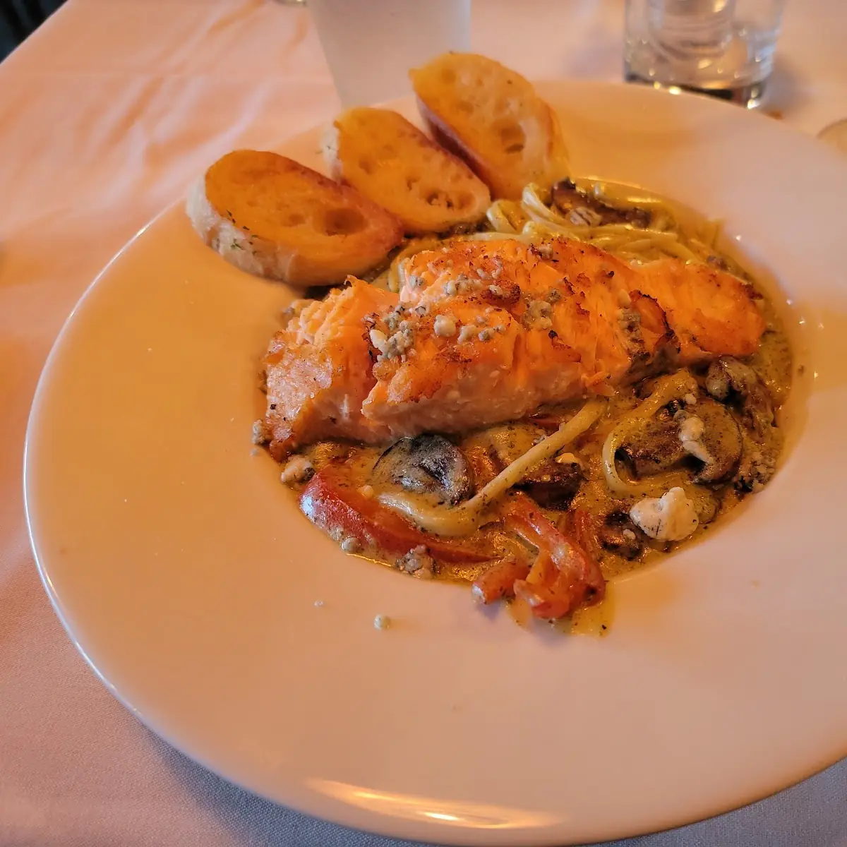 Pan Seared Salmon Gorgonzola