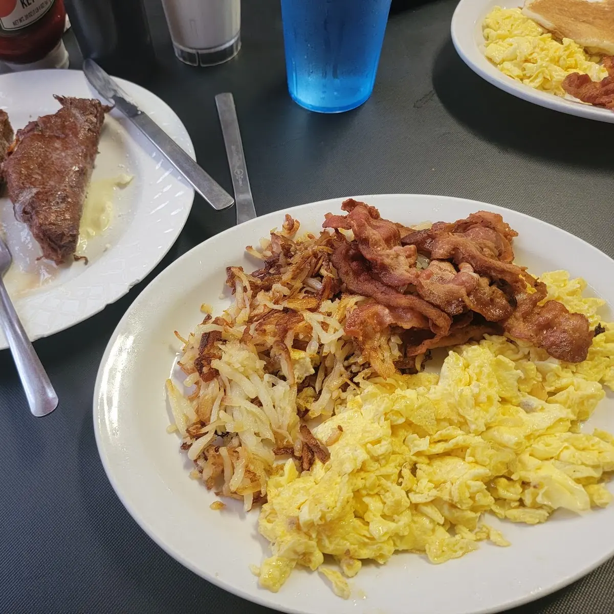 French Toast Specialty om eggs