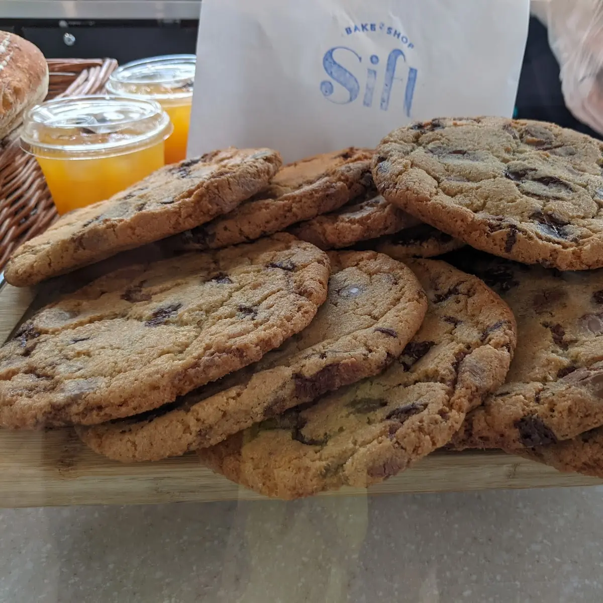 Chocolate Chip Cookie