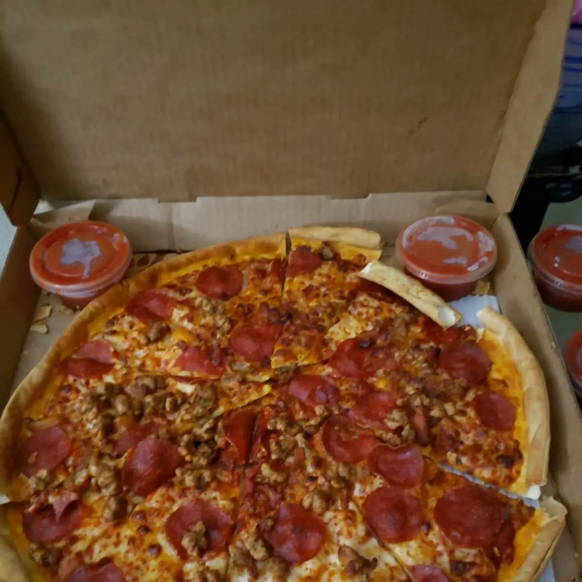Thin Crust Pepperoni Sausage Bacon