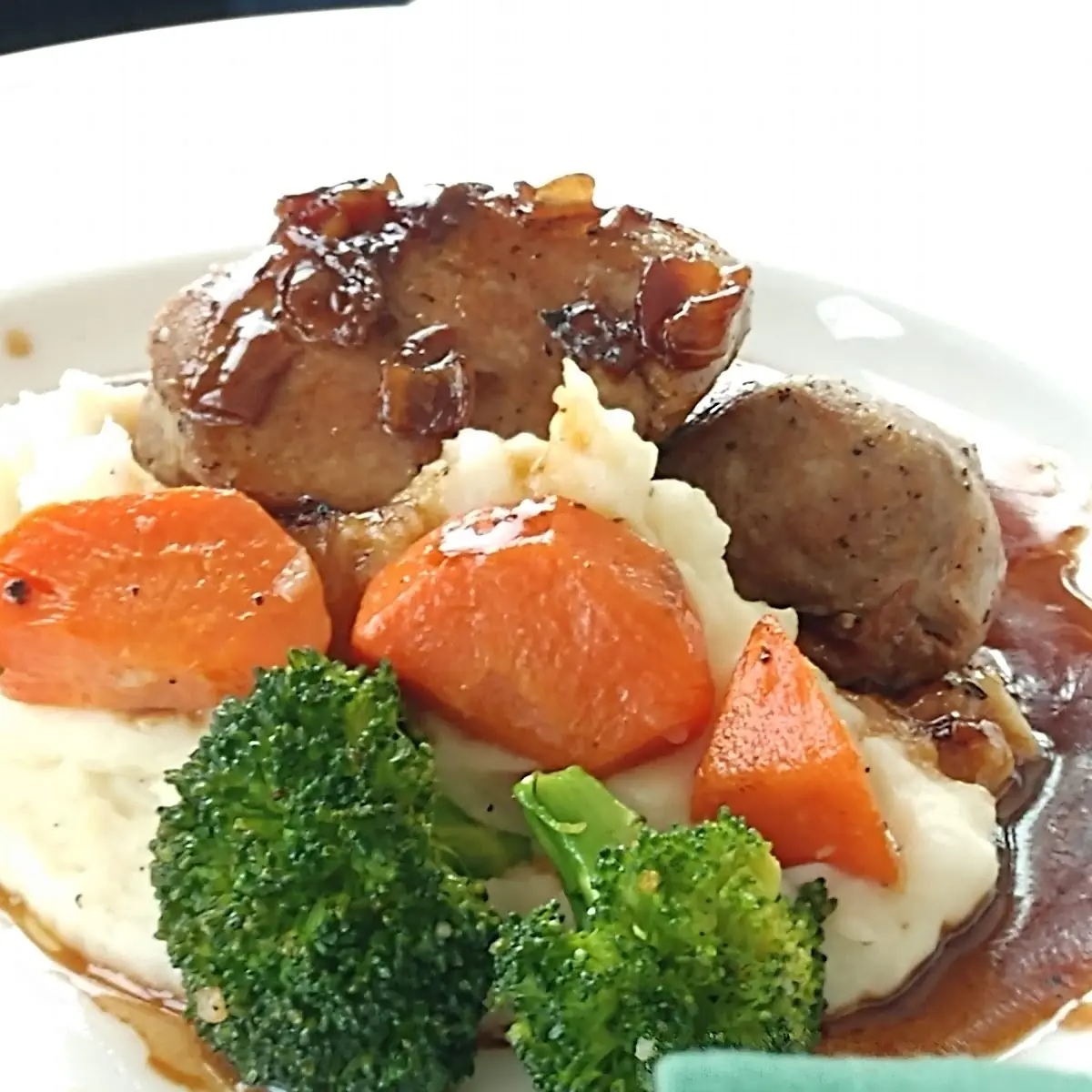 Ork Tenderloin & Mashed Potatoes