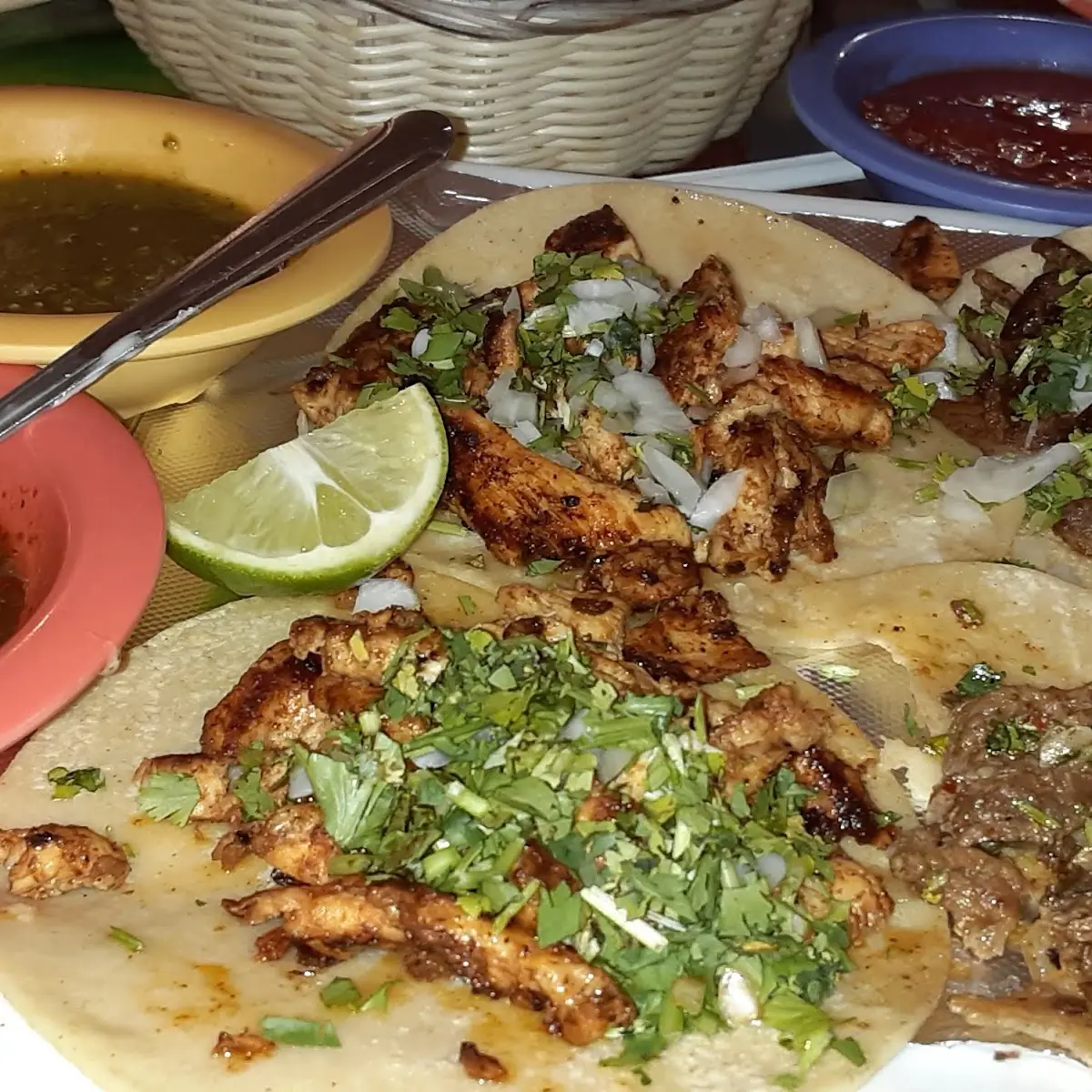 Carne Asada Y Pollo