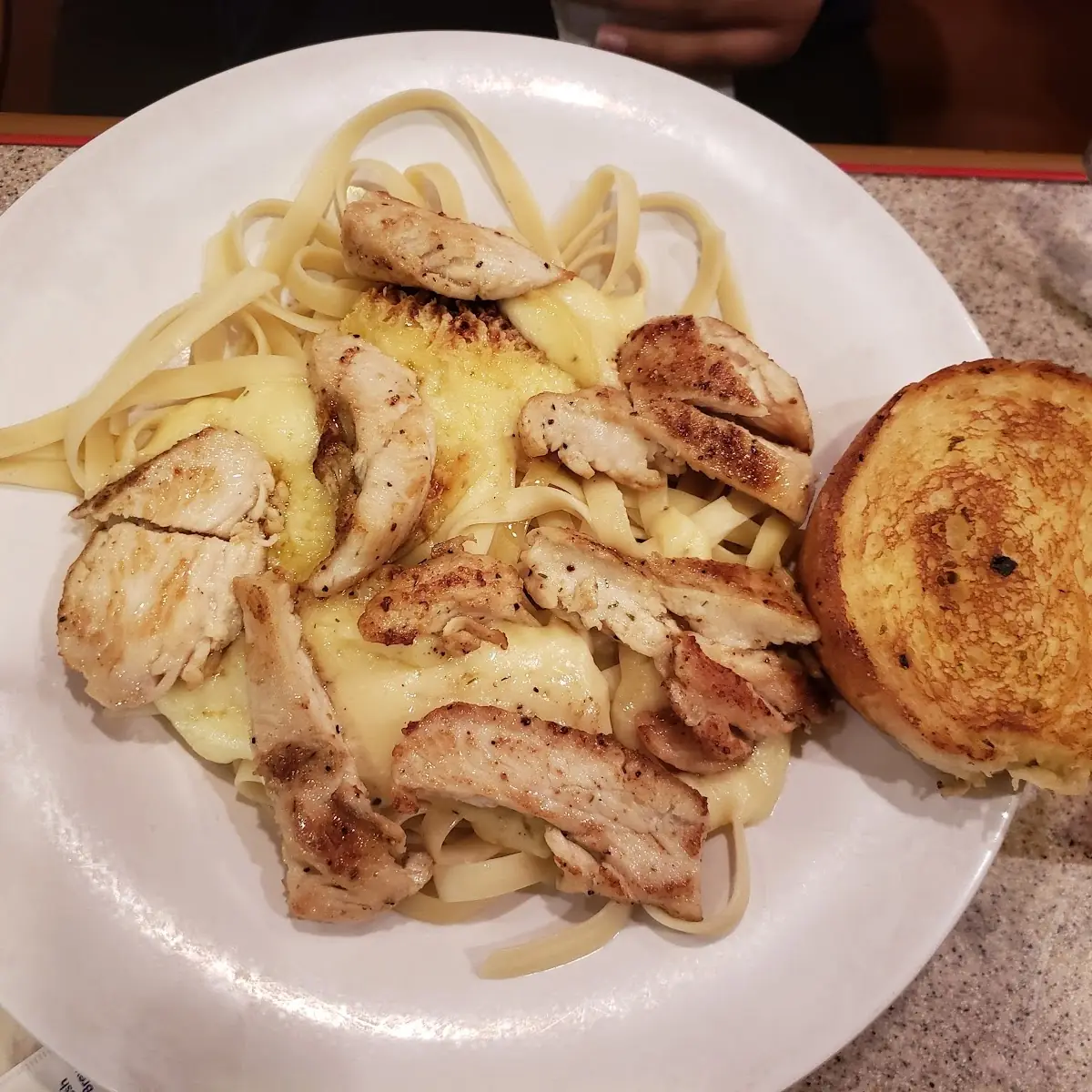 Chicken Pasta with Alfredo Sauce