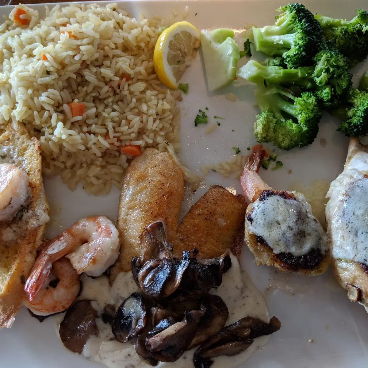 Broiled Seafood Platter