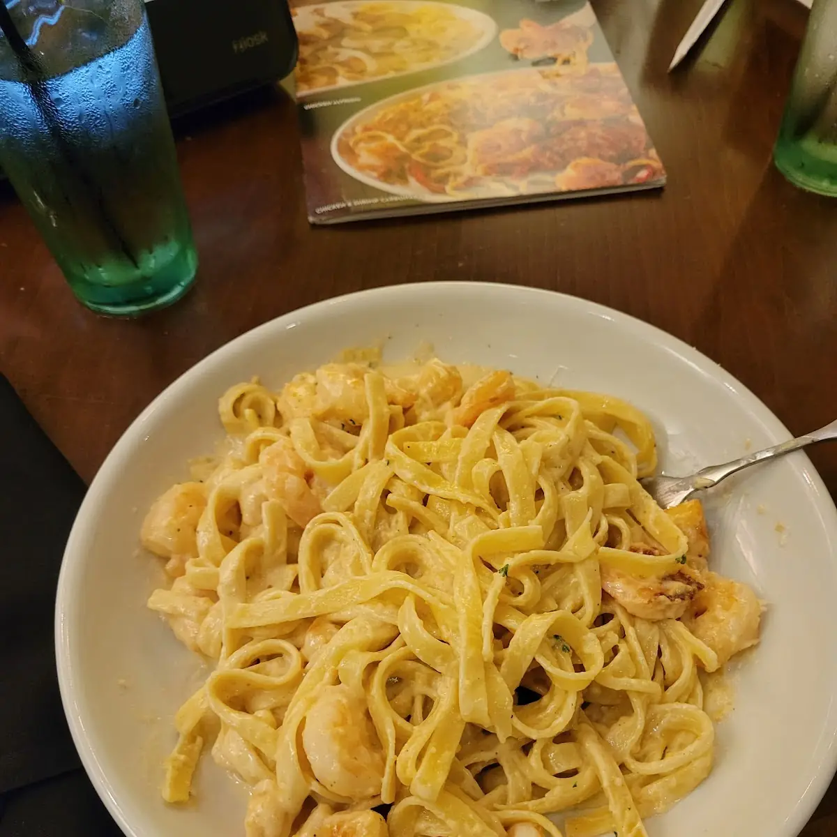Fettuccine Alfredo w Shrimp