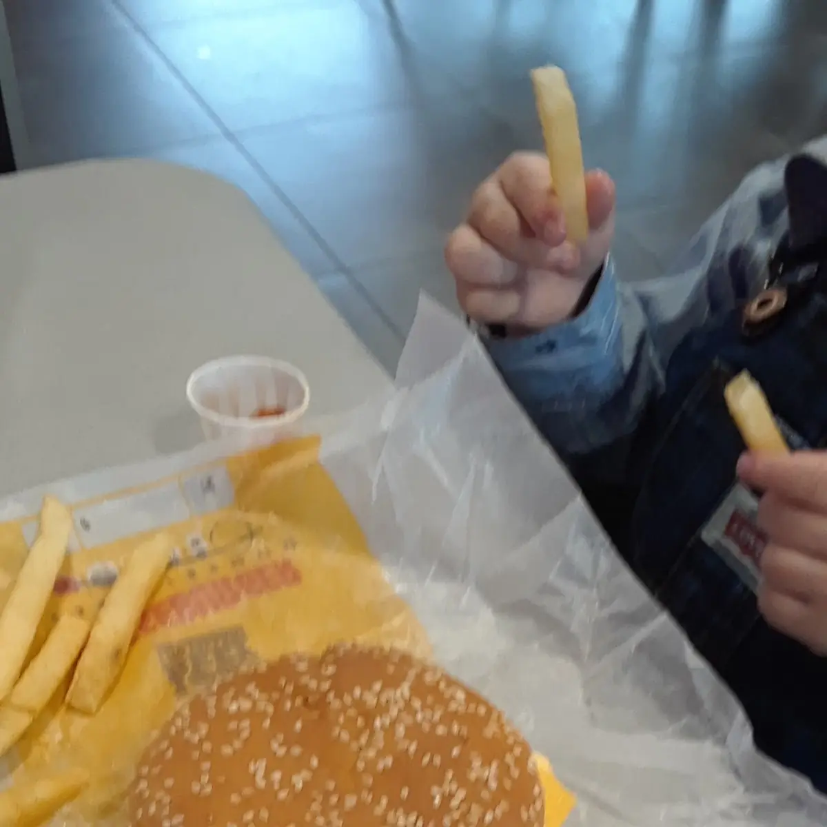 Kids Cheeseburger Meal