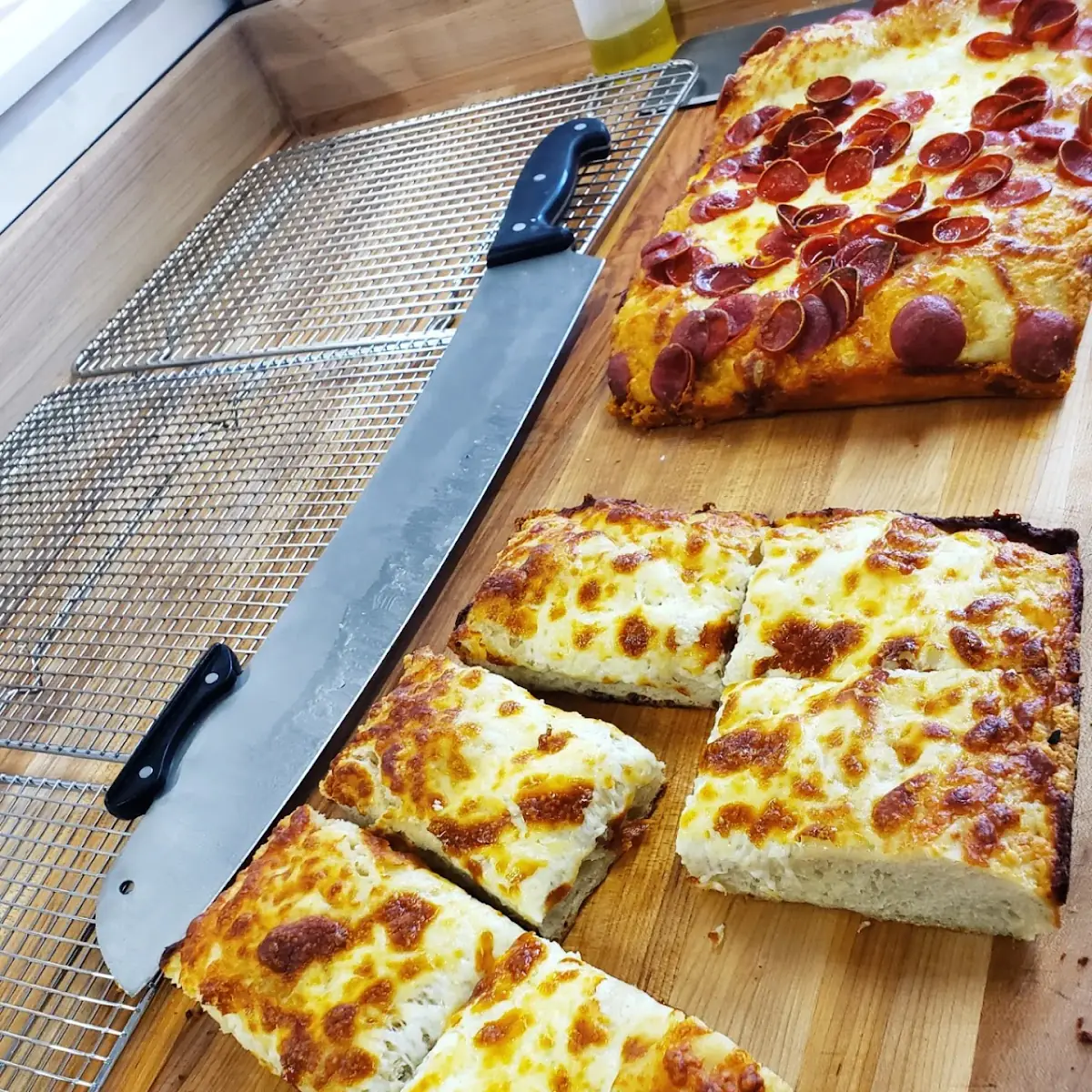 Garlic Pepperoni Pizza Rolls
