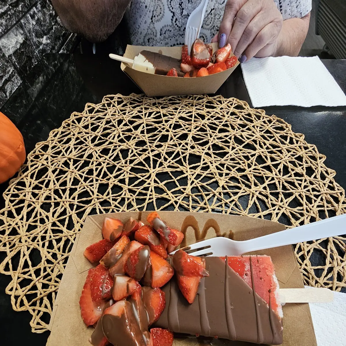 Strawberry Creme De Le Leche Popsicle