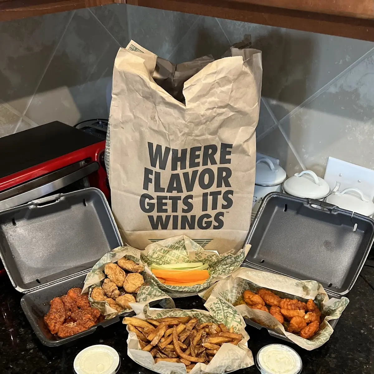 Boneless Wings and Fries