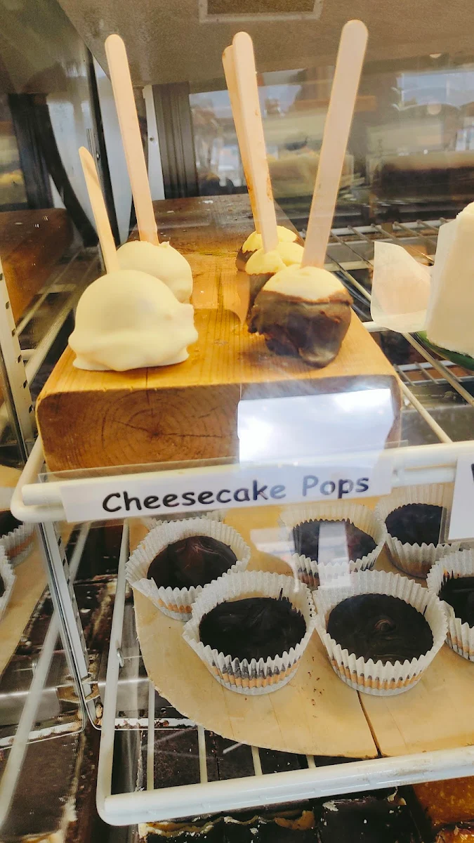 Cheesecake Bollipops, Lostlands Cafe
