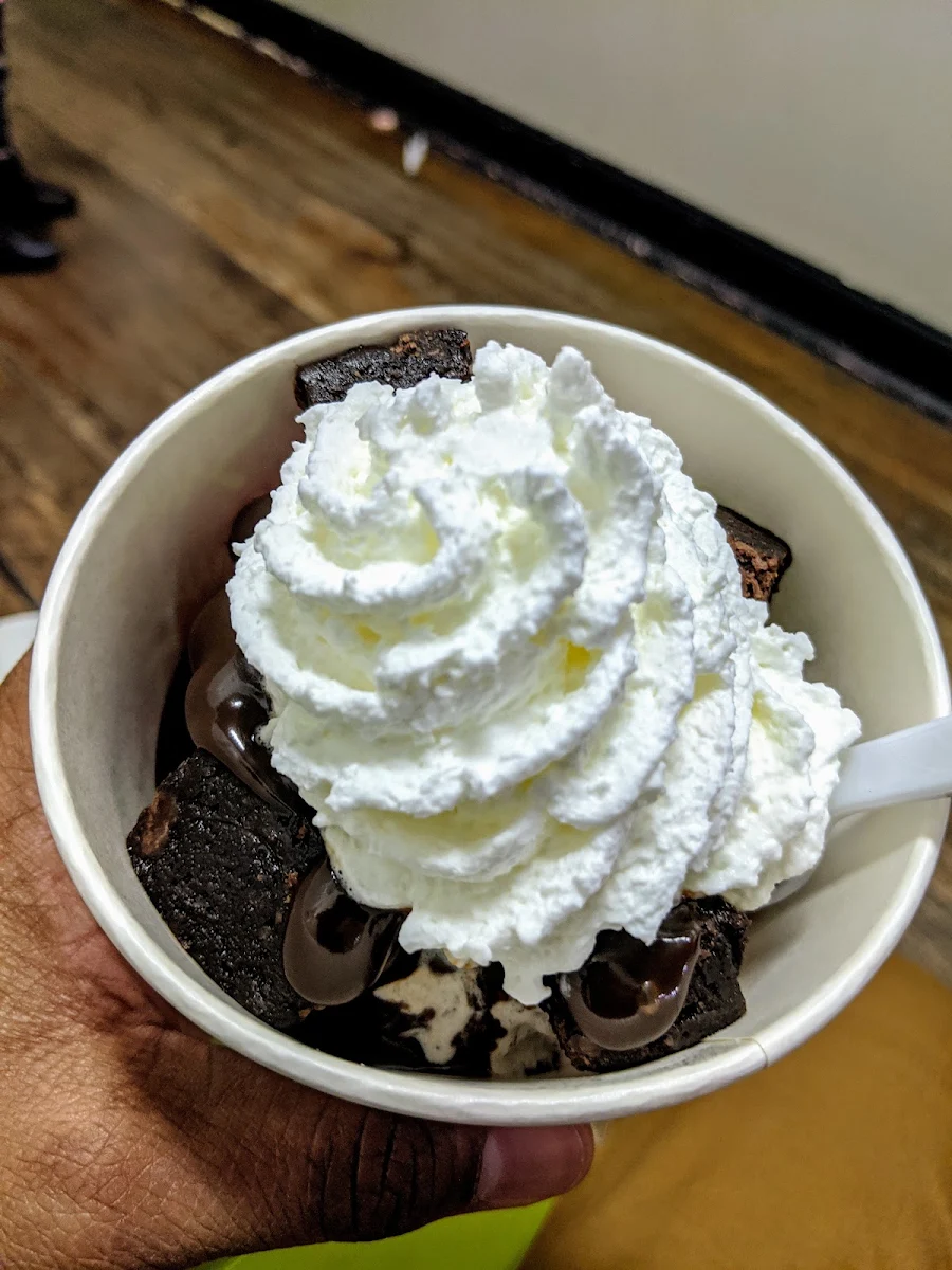 Brownie Sundae