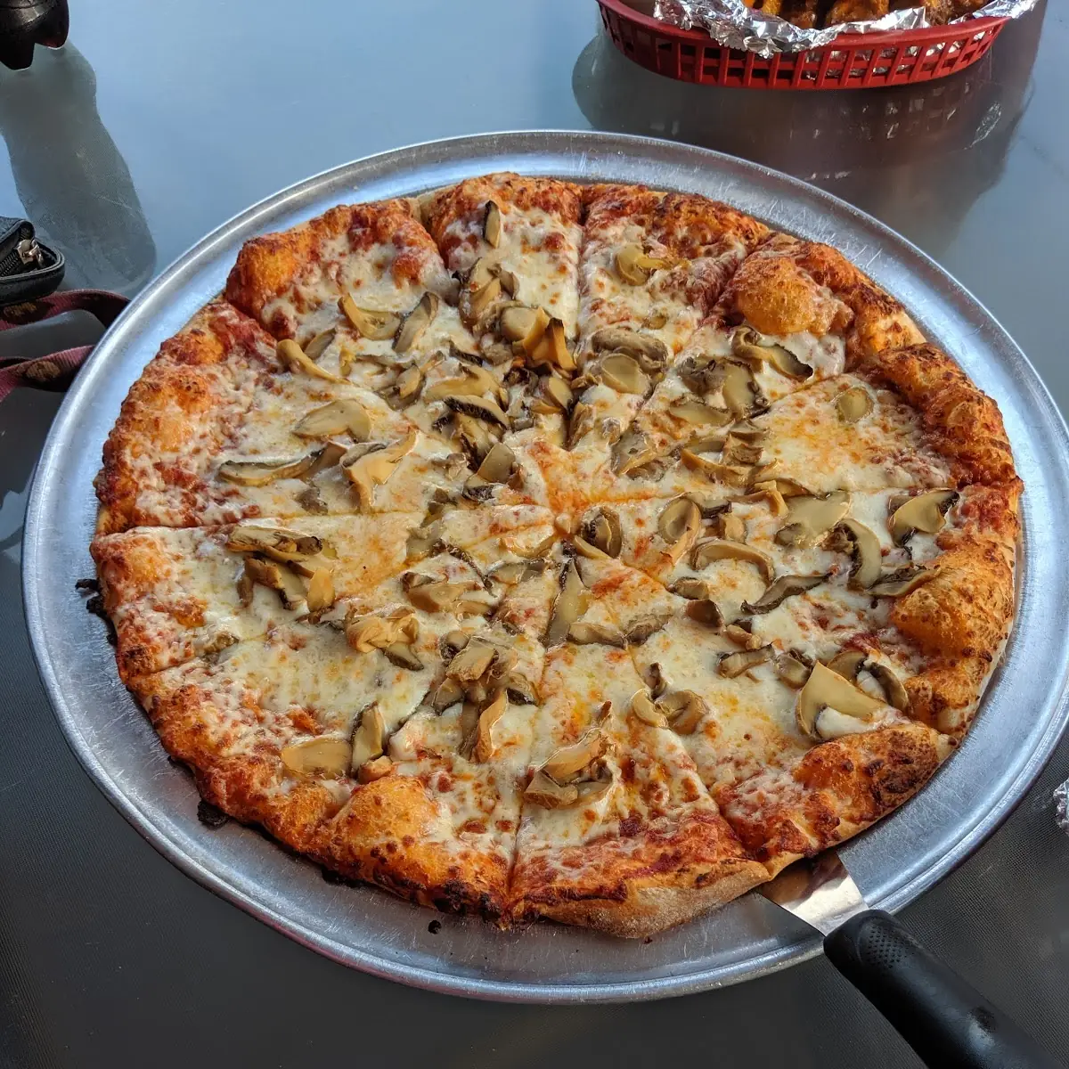 Large Mushroom Pizza