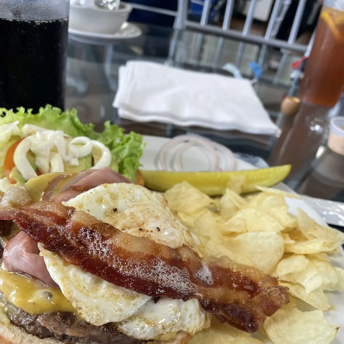 A La Mexican Burger