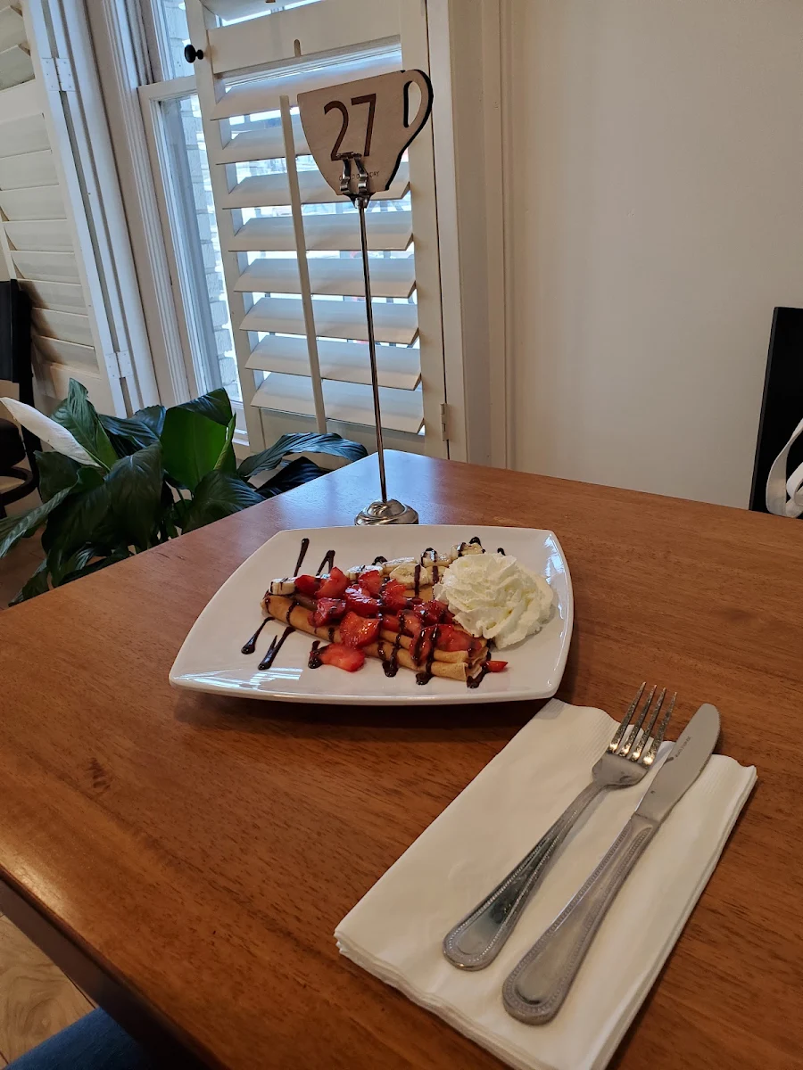 Nutella Strawberry Banana Crepes
