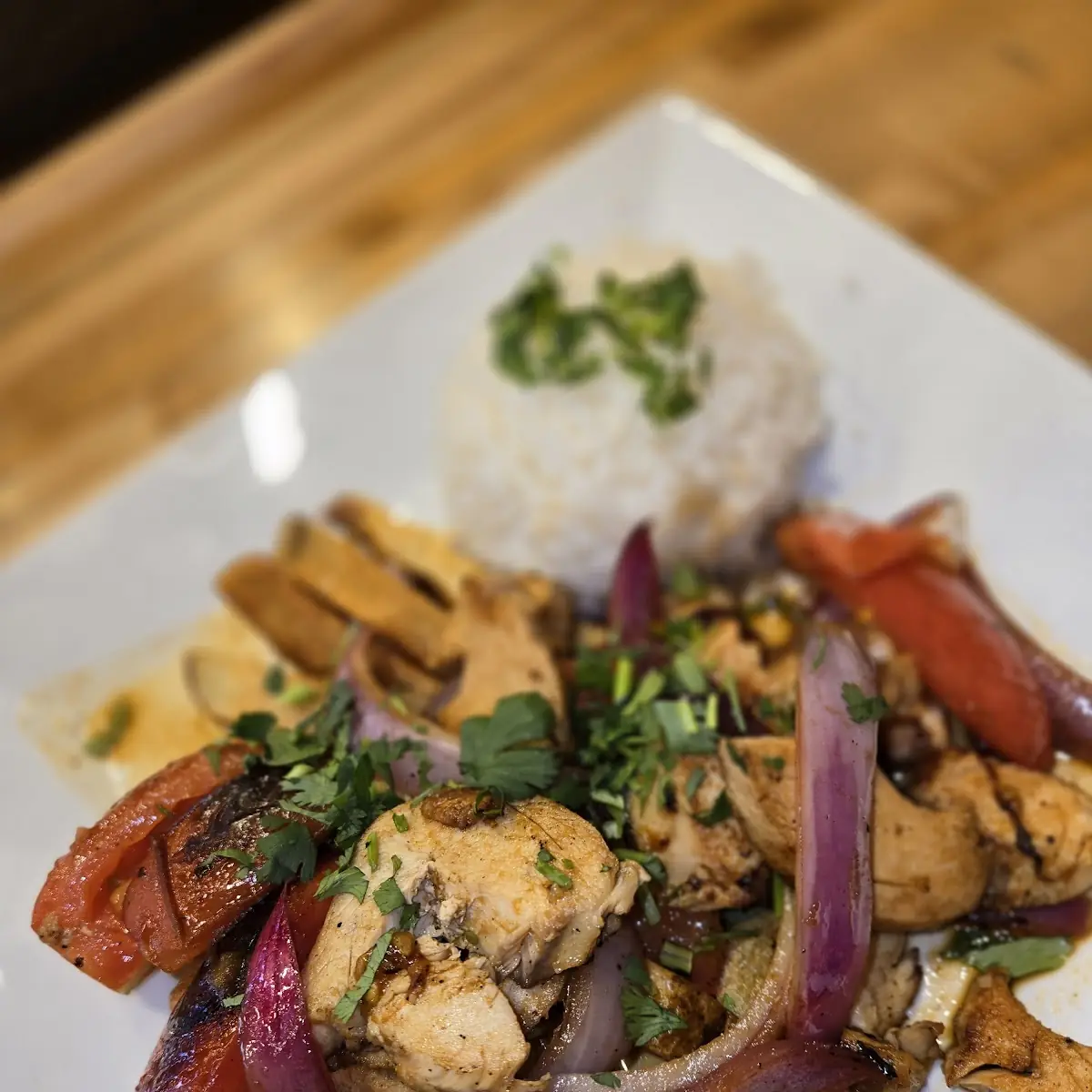 Pollo Saltado