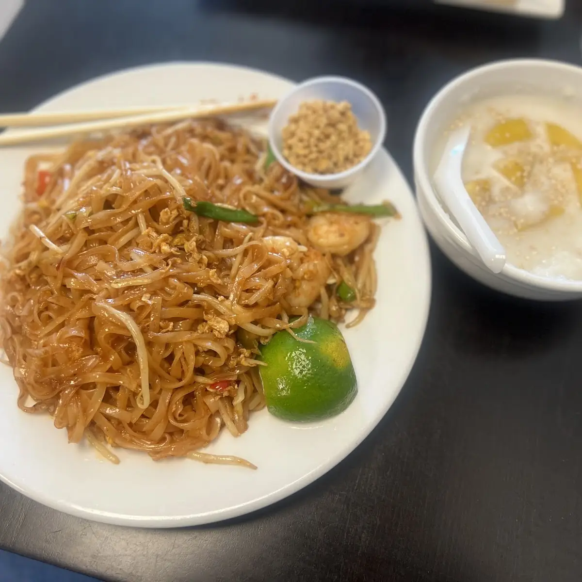 pad thai ผัดไทย