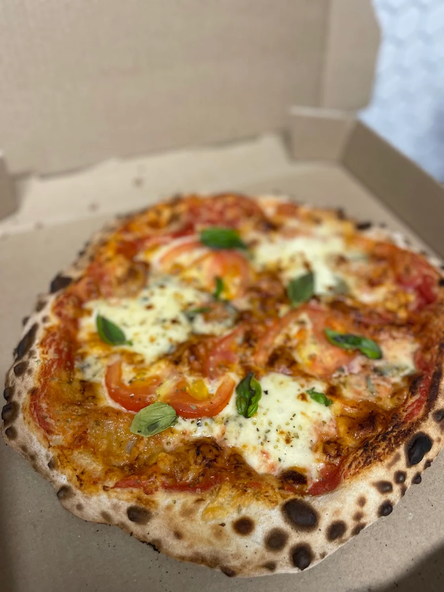 Highlights, Tomi’s pizza