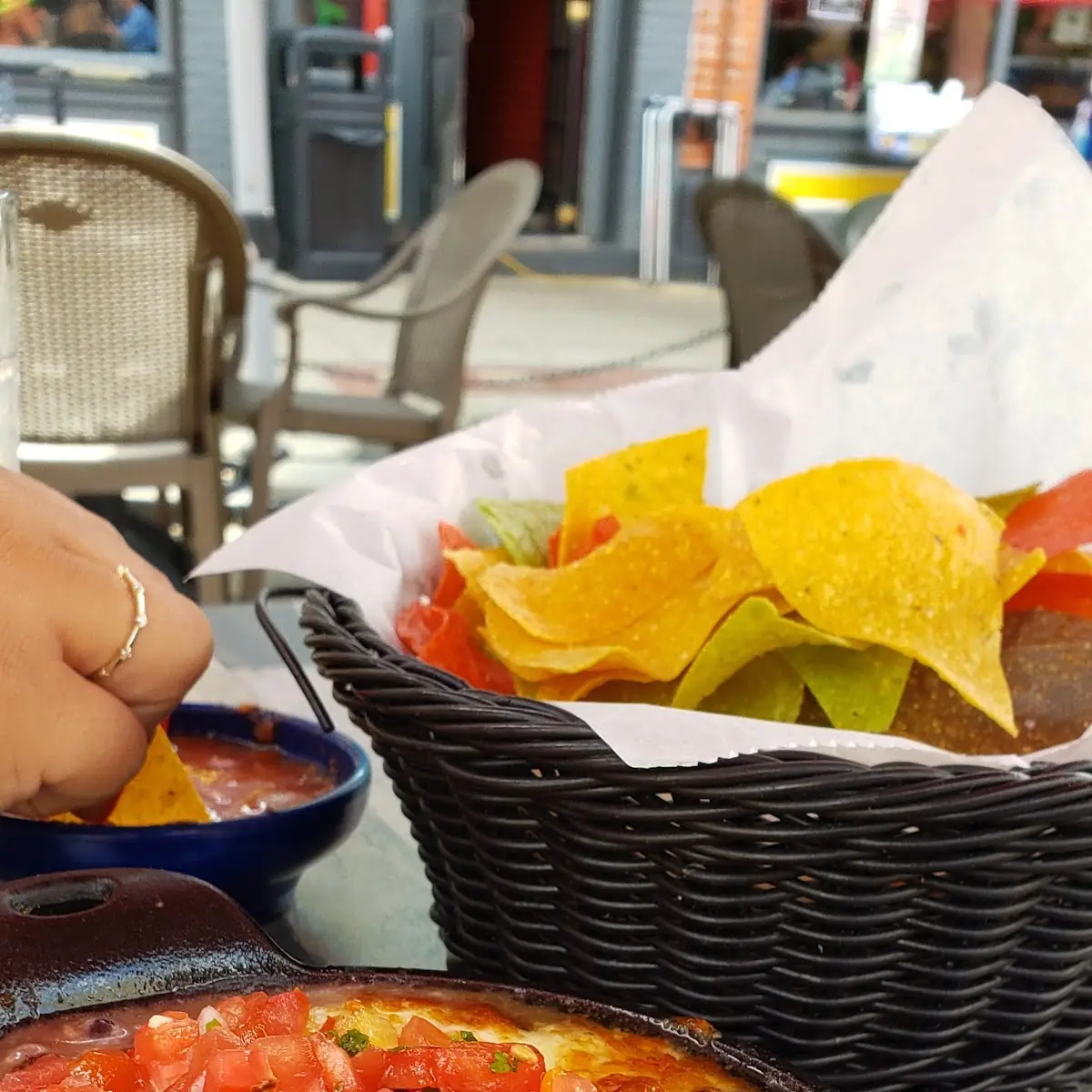 Ultimate Queso Fundido