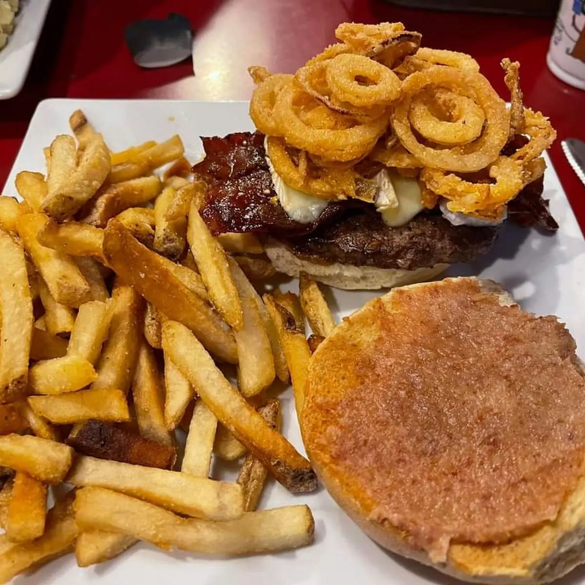 Bacon Brie Burger