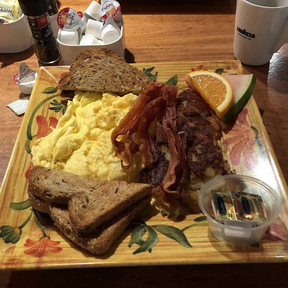 Scrambled Eggs w Cheese