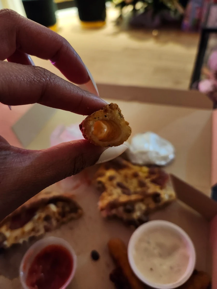 Highlights, Pizza Hut